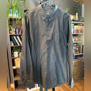 Van Huesen dress shirt